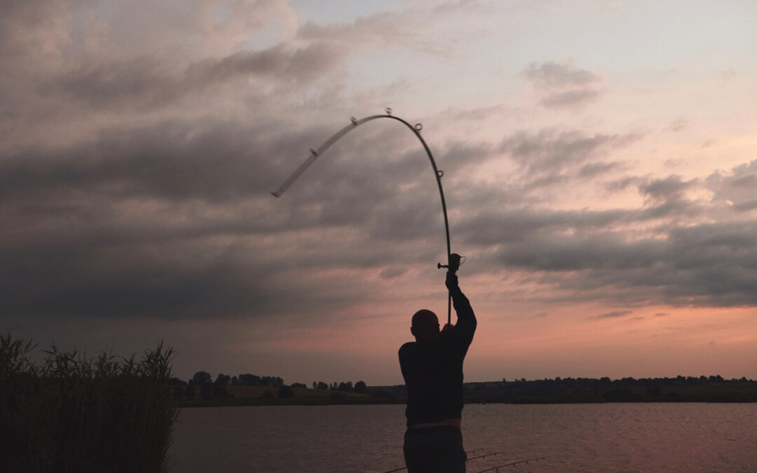 Najlepsze aktywności na świeżym powietrzu wiosną: od spacerów po wędkowanie