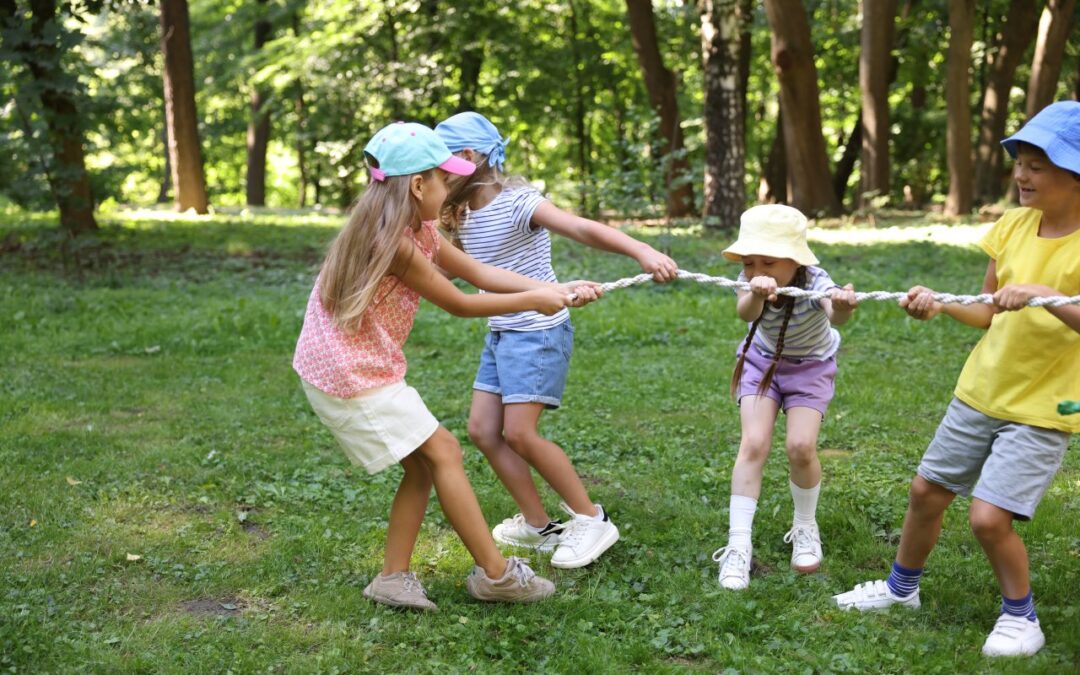 Piknik sportowy. Jak połączyć gry zespołowe, rekreację i odpoczynek na trawie?